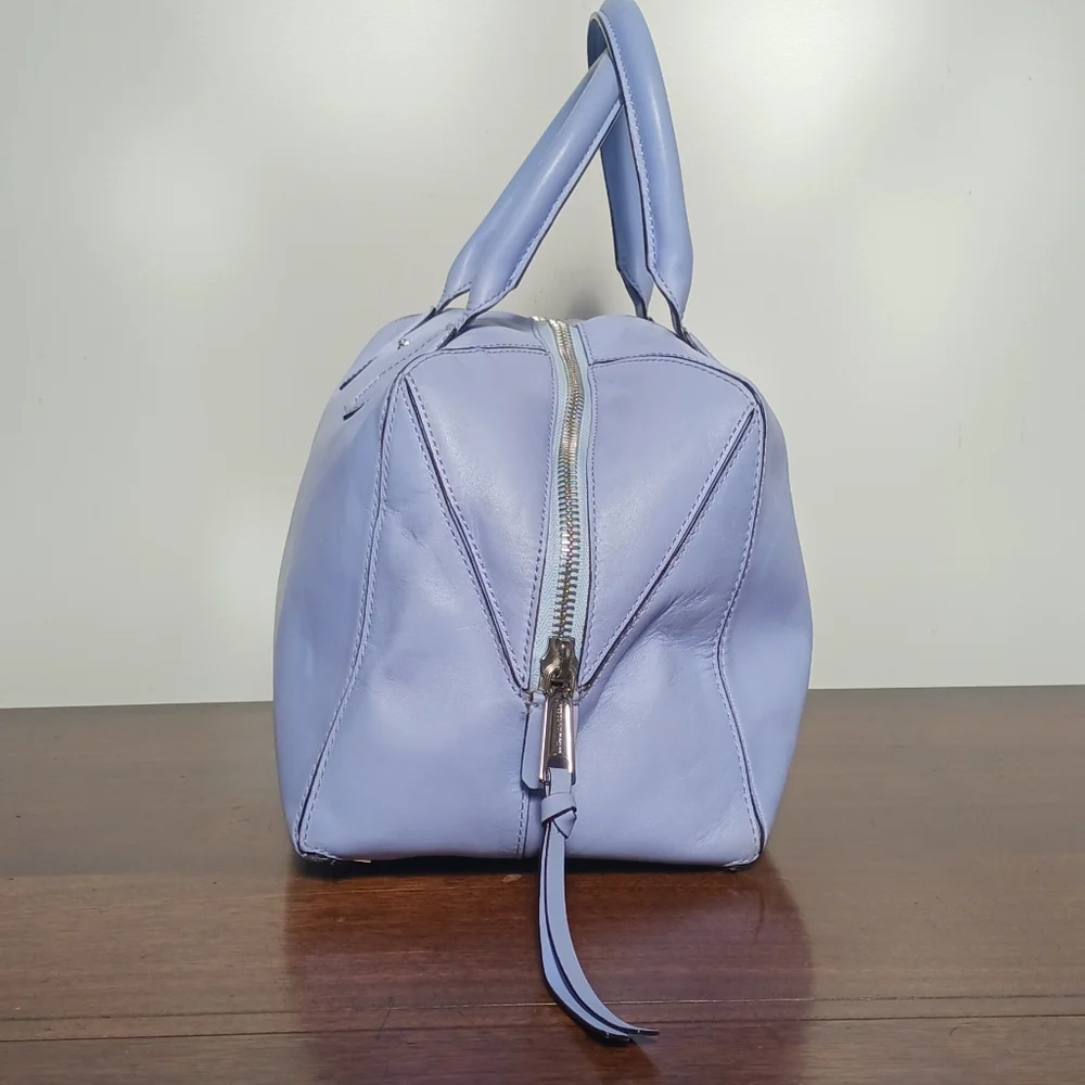 Hand Bag - Picture 2 of 4